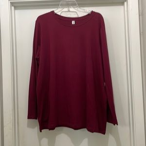 Zenana Outfitters long sleeve tee. Size 3X. Has a nice feel to it. Worn once.